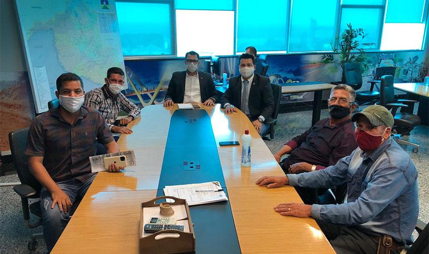 Marcelo Cruz anuncia manutenção da Linha-101, e da ponte do Rio do Contra em União Bandeirantes