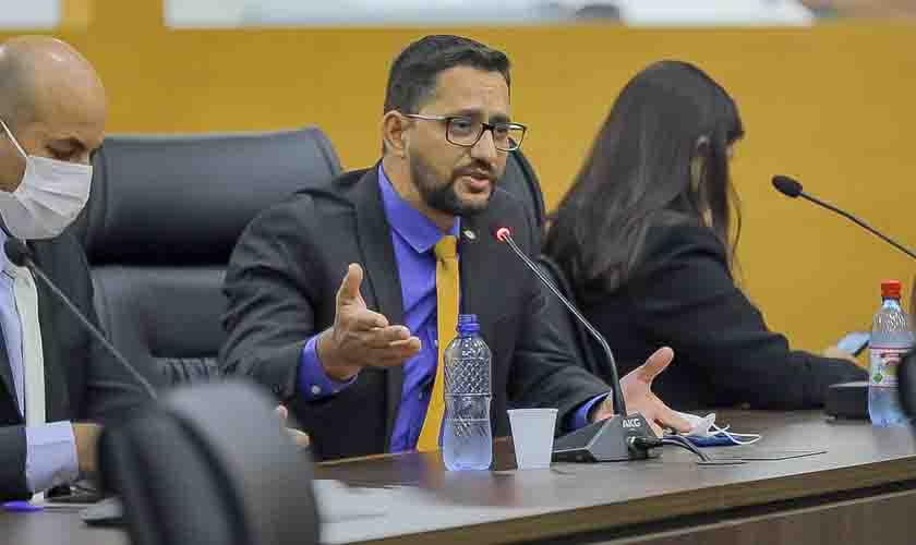 Deputado Anderson indica alteração na lei de concessão e autorização dos serviços de terminais rodoviários para acelerar construção da nova rodoviária de Porto Velho