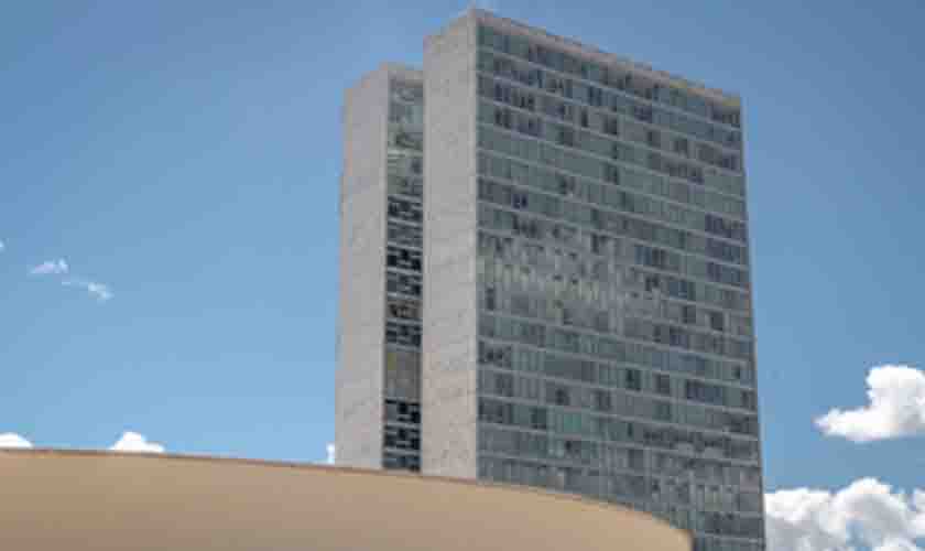 Ministro Edson Fachin mantém validade de busca e apreensão em gabinete e residência de deputada federal