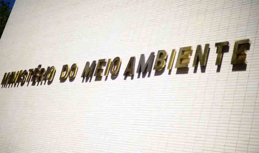 Governo fecha acordo salarial com servidores federais ambientais