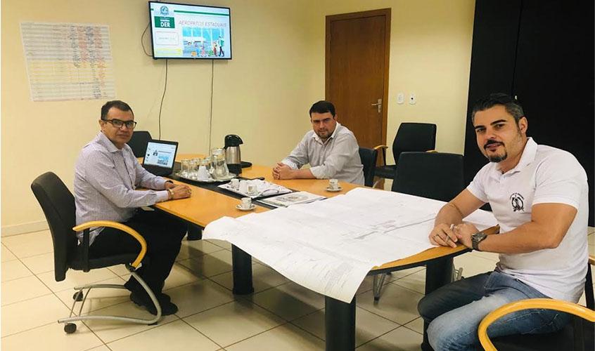 Prefeitura de Ariquemes e DER discutem ajustes para início de voos comerciais na cidade