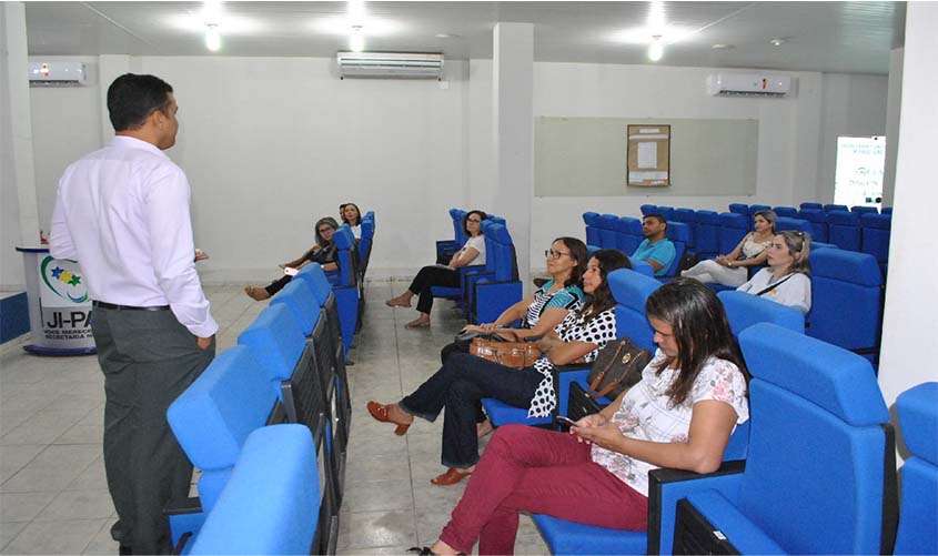 Selo Unicef: palestra para aproximar adolescentes das eleições