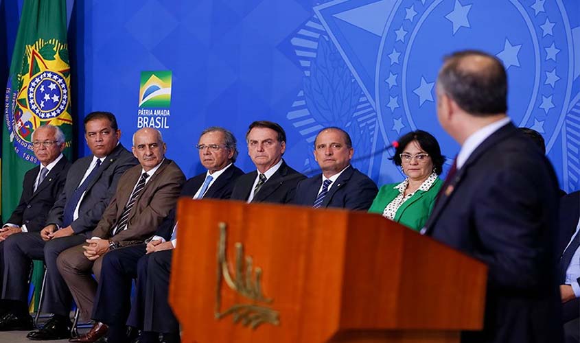 Medida provisória cria programa para estimular contratação de jovens