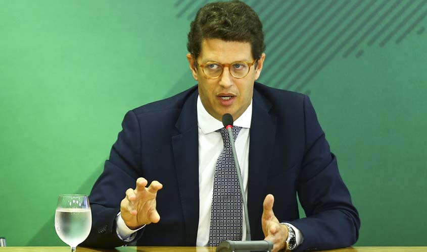 Fundo Amazônia: a verdade sobre as desinformações que Ricardo Salles continua defendendo