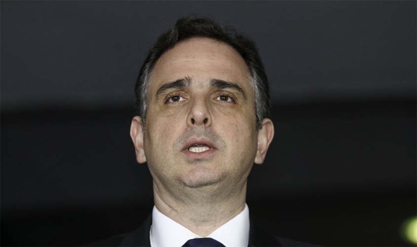 Diplomação destaca exercício da democracia, diz presidente do Senado