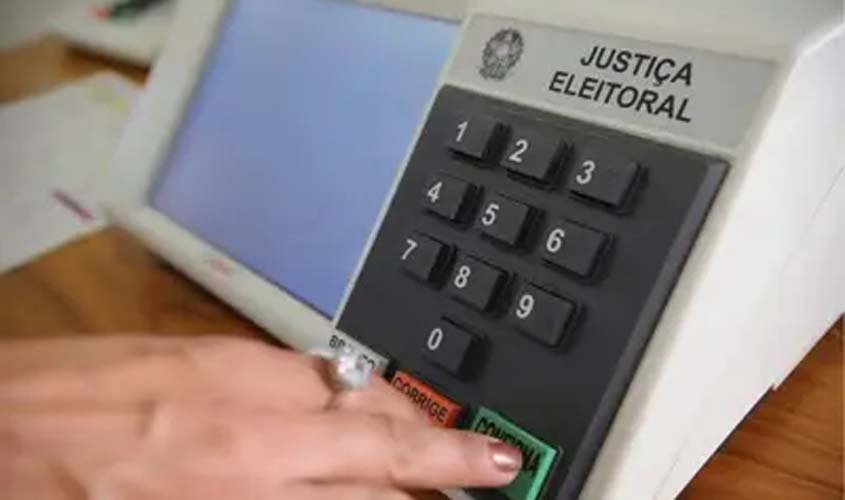 Voto distrital aproxima eleitor da politica