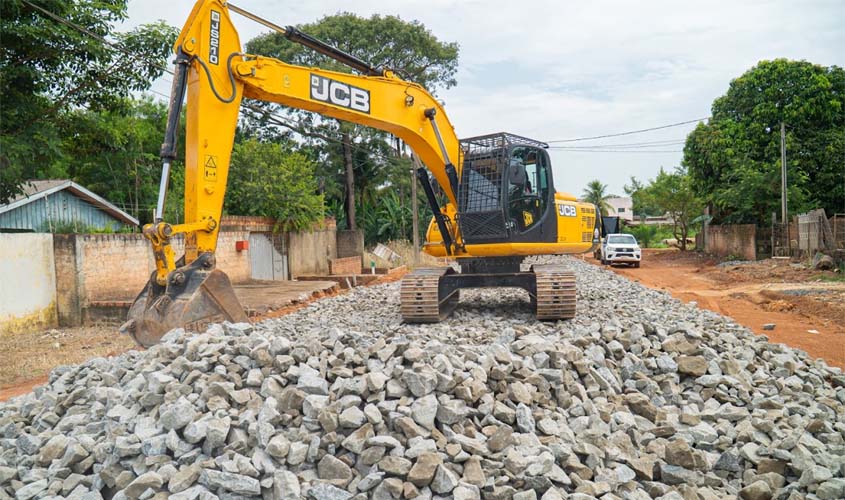 Pavimentação na Rua Minas Gerais avança em RO