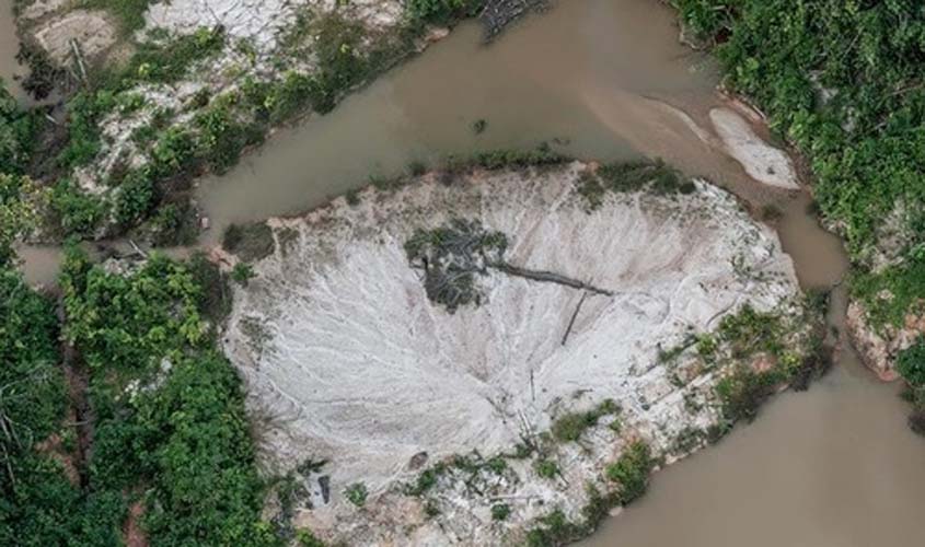 PL em tramitação prevê punição para mineração ilegal
