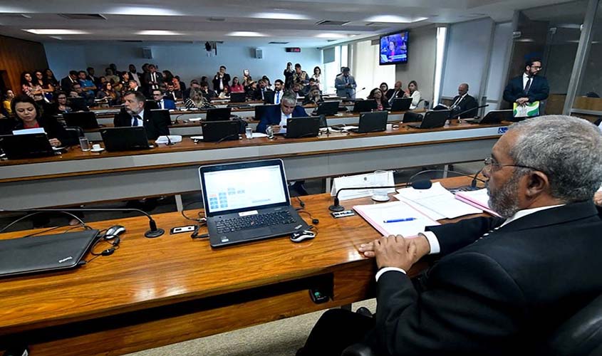CDH aprova monitoramento eletrônico de medidas protetivas da Lei Maria da Penha 