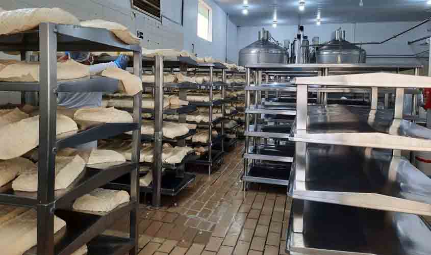 Mário Andreazza homenageia padrinho do Estado e Monte Negro é extensão da USP em Rondônia