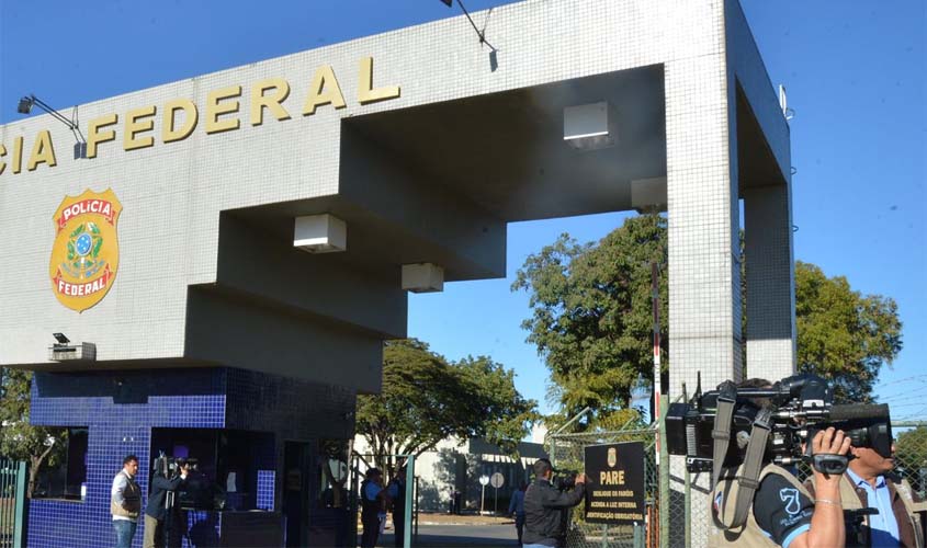 Operação da PF combate coiotes que enviam brasileiros aos EUA