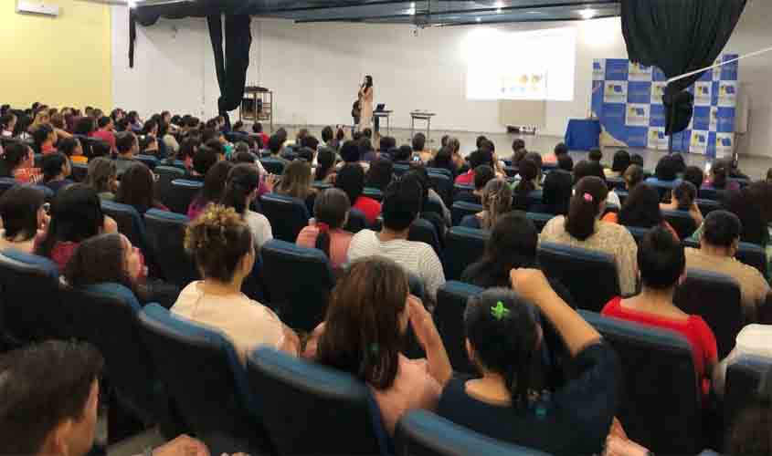 Cuidadores selecionados no Programa Unidos pela Educação Inclusiva recebem capacitação