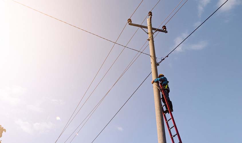 Pais e viúva conseguem aumentar indenização por morte de eletricista