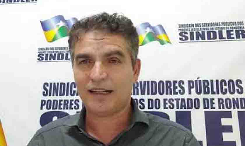 Leis beneficiam servidores do legislativo estadual, da ativa e os aposentados