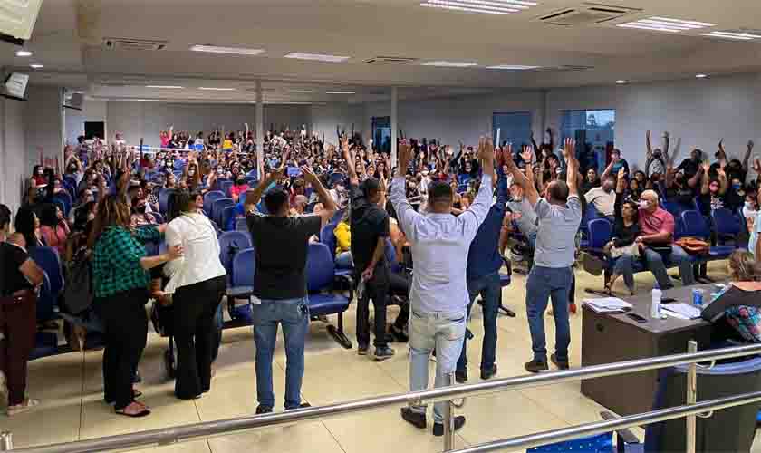 Técnicos educacionais rejeitam proposta apresentada pelo Executivo Municipal