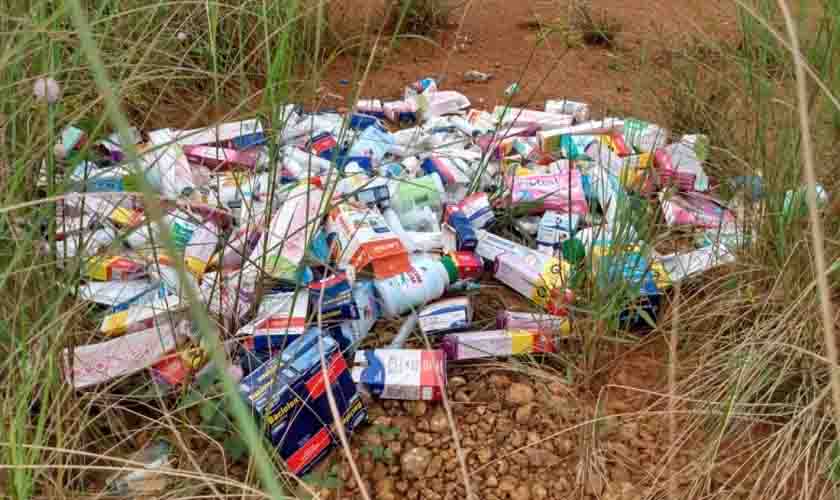 Lixo farmacêutico é encontrado por servidores da Semusb no Espaço Alternativo