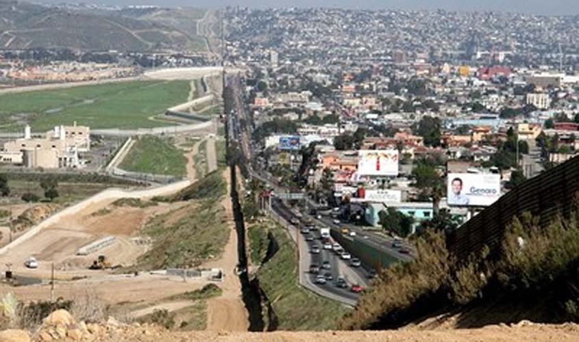 MPF denuncia oito pessoas por transporte ilegal de brasileiros para os EUA e lavagem de R$16,5 mi