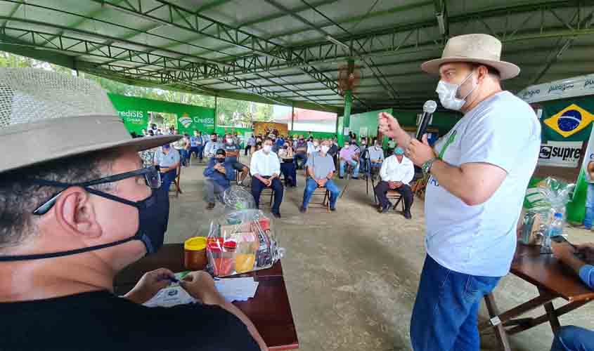 Presidente Alex Redano participa de reunião com o setor produtivo em Ariquemes