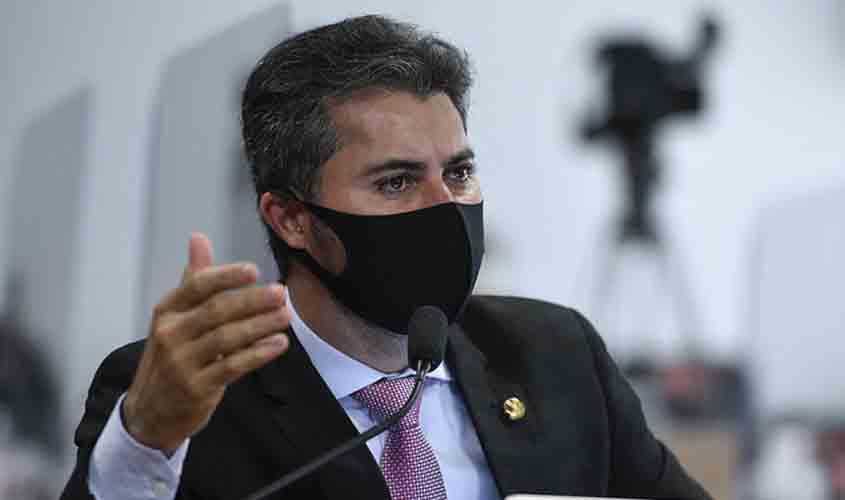 Pfizer confirma que vacinas só podiam ser compradas pelo Brasil após aprovação de Lei