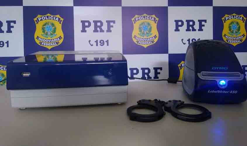 Em Presidente Médici/RO, PRF detém caminhoneiro que dirigia sob efeito de cocaína