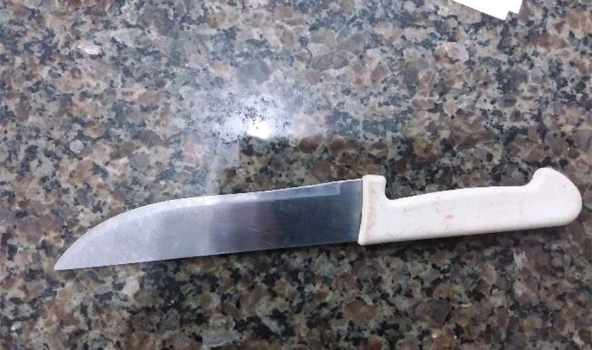 Homem ameaça ex-cônjuge e tenta investir contra Polícia Militar