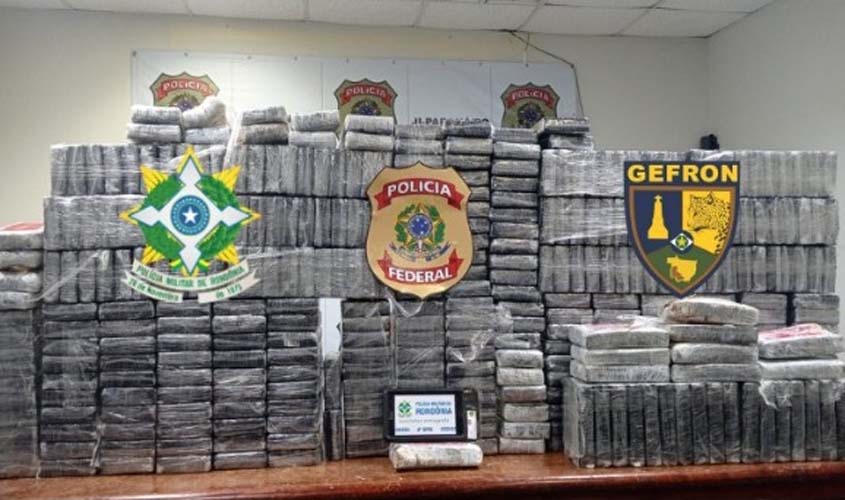 PF, GEFRON-MT e PM-RO apreendem 400 kg de cocaína em operação contra o tráfico de drogas