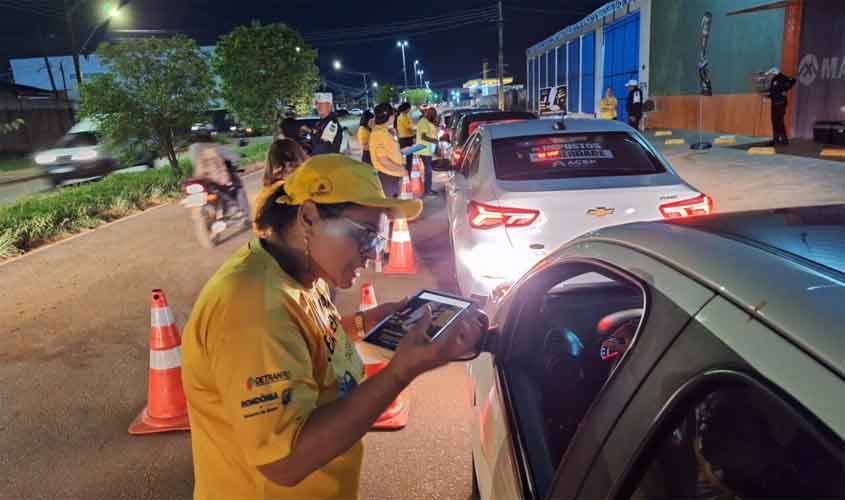 Prazo para licenciamento de veículos com placa final 5 vai até o dia 30 de maio