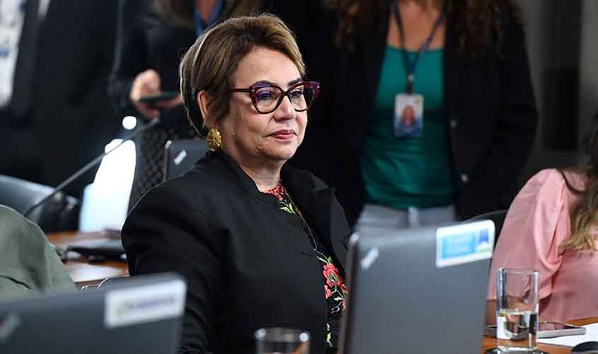 Câncer de mama: CAS vota licença paga para cônjuge acompanhar tratamento 