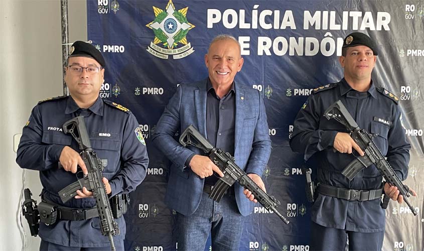 PM de Vilhena recebe fuzis com apoio de Ezequiel Neiva