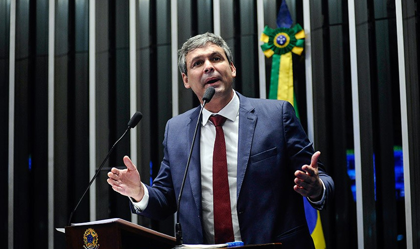 Lindbergh Farias reafirma que PT manterá até o fim a candidatura de Lula
