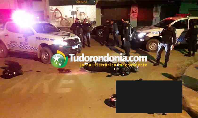 Suspeito de roubos morre ao ser baleado após sacar faca durante abordagem da PM na capital