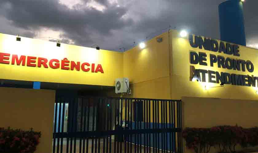 Jovem morre com facada no peito durante bebedeira na zona leste