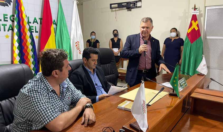 Em busca de adubo, sal e gás, Mosquini lidera comitiva brasileira até a Bolívia e luta pela liberação do comércio bilateral