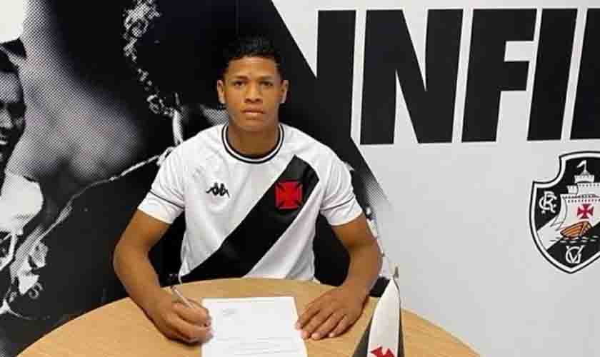 Jogador indígena de Pernambuco é contratado por time de futebol profissional