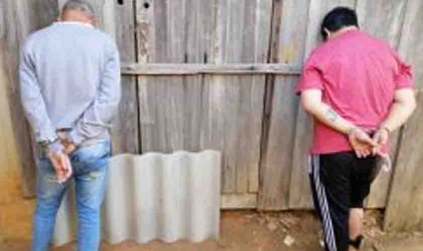 Apenado é preso pela Força Tática andando armado com pistola pelas ruas