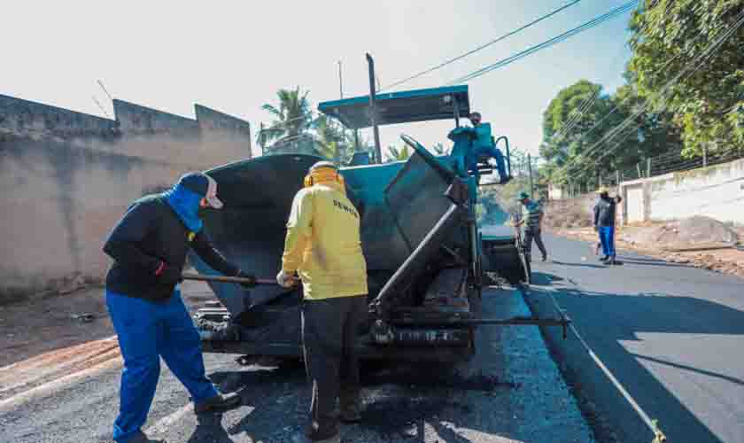 Equipes da Prefeitura atuam em cinco frentes de trabalho nesta terça-feira (13)
