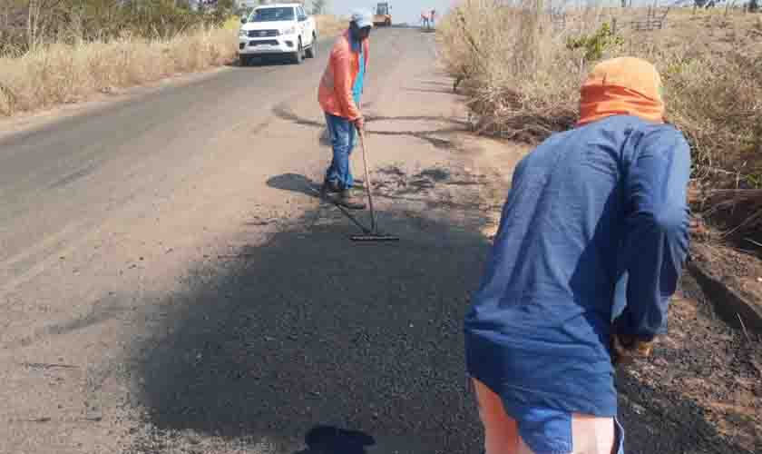 DER avança nos serviços de recuperação da RO-486 entre Cacoal e Espigão do Oeste