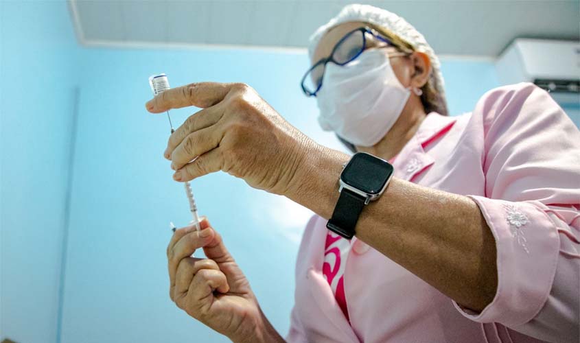 Multivacinação atualiza caderneta de vacinação