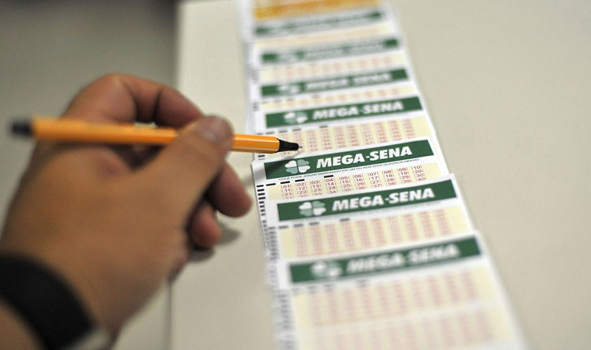 Mega-sena sorteia R$ 100 milhões neste sábado (14)