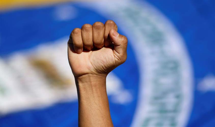 Mesmo com participação recorde, candidaturas negras são as que menos recebem recursos dos partidos