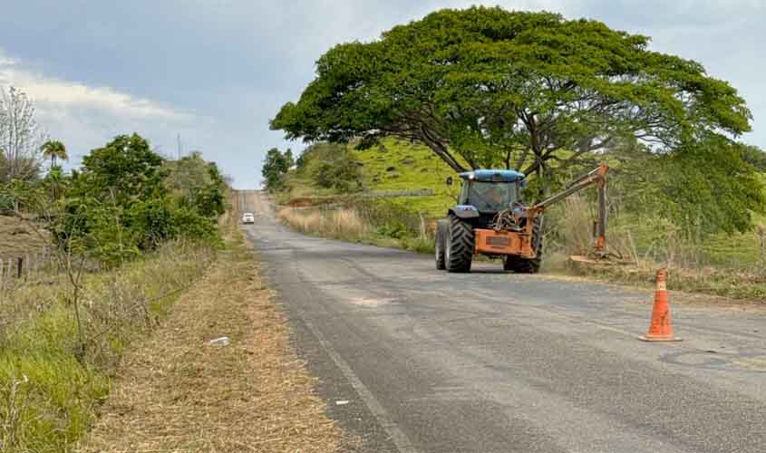Manutenção na RO-205 melhora visibilidade e garante mais segurança em Cujubim