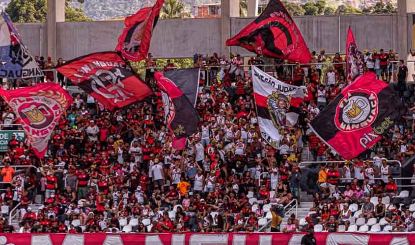 Flamengo reúne organizadas para debater violência contra as mulheres