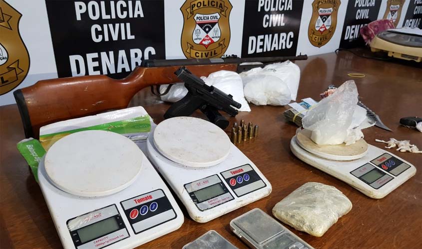 Denarc prende dois suspeitos e apreende drogas e armas na capital