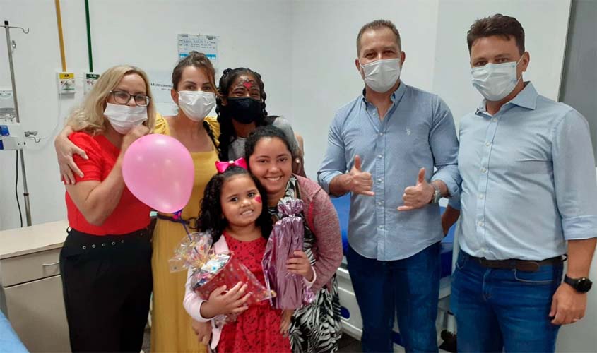 MP em parceria com a AMPRO faz a alegria das crianças do Hospital Infantil Cosme e Damião