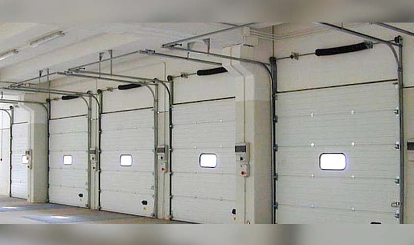 Como manter um ambiente isolado com uma porta rápida