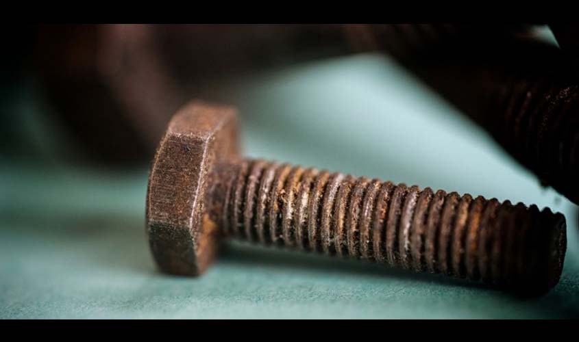 Oxidação de fixadores industriais: como evitar esse processo?