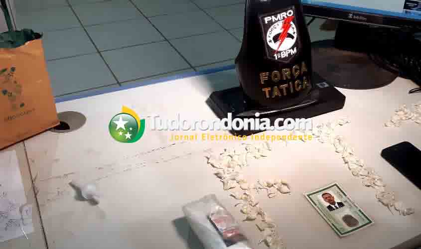 Força Tática prende traficante com mais de 100 porções de cocaína próximo da rodoviária