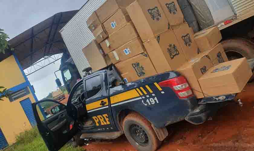 Em Guajará-Mirim/RO, PRF apreende mais de 25 mil maços de cigarros contrabandeados