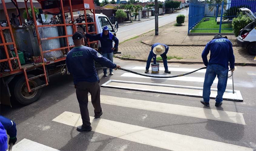 Avenida Monte Castelo recebe nova demarcação de faixas