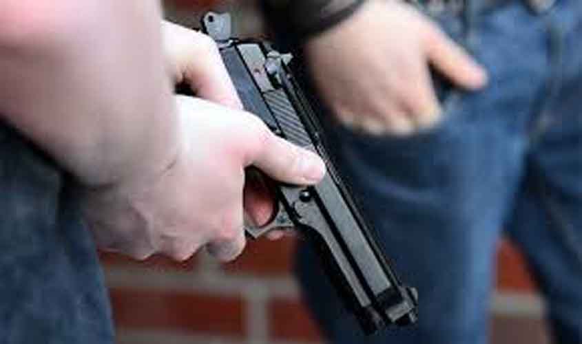 Bolsonaro assina amanhã decreto que flexibiliza posse de armas de fogo